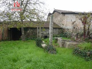 Casa a Toén. Casa con encanto para reformar