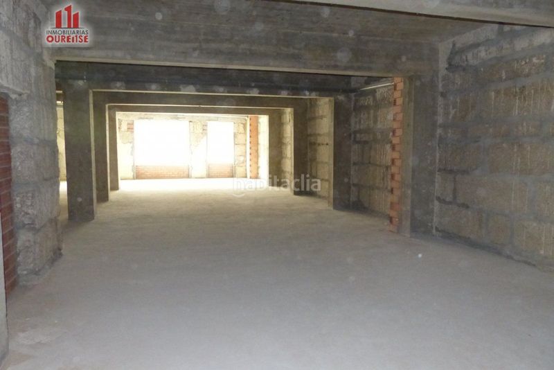 Foto ab45fe48-18a0-47d3-a2ea-8914cb2a62e4. Local comercial a Centro Ourense