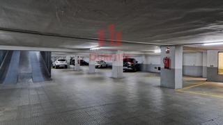 Aparcament cotxe a Centro. Plaza de garaje cerrado en el centro