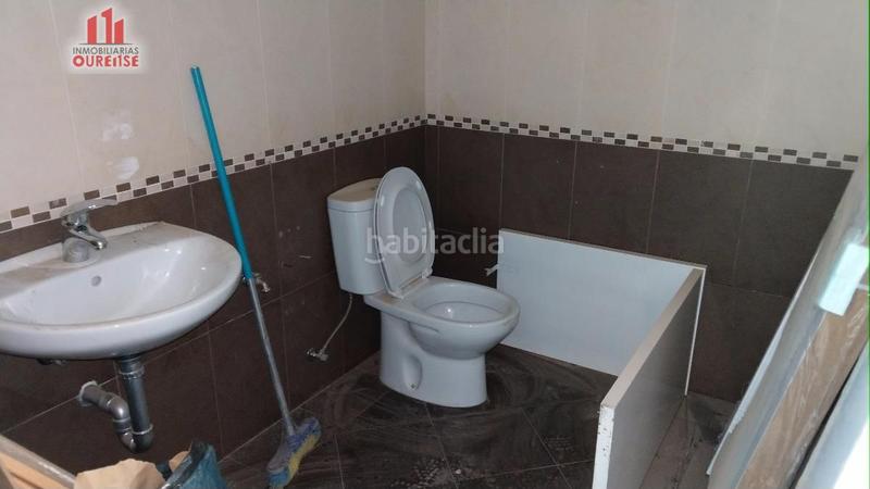 Foto 5acc175d-37e0-4a42-96bf-b111d2680d6d. Local comercial amplio local semireformado en san francisco en Ourense