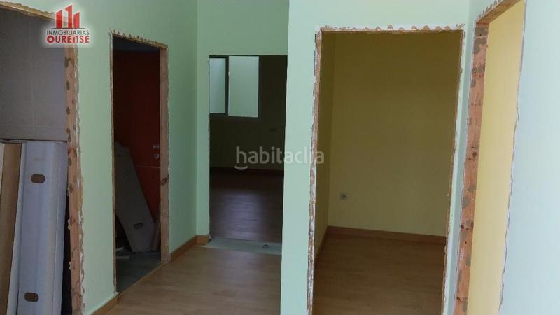 Foto 9f8010f7-d2dc-44b9-b447-ce7dcffe4a8d. Local comercial amplio local semireformado en san francisco en Ourense