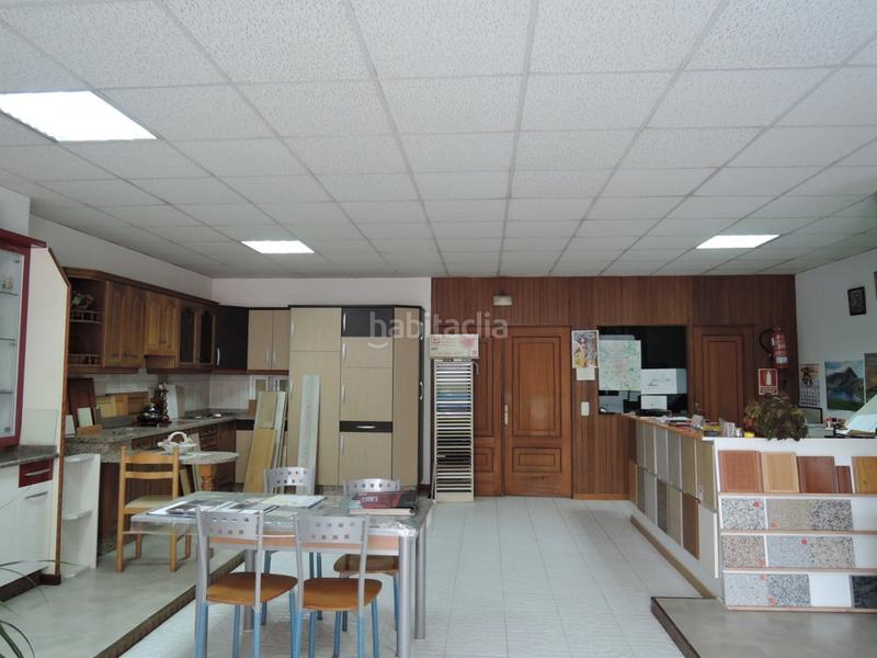 Foto 2343a1bc-7e06-4105-b2ee-388663470fdd. Local comercial  en la zona del puente en Ourense