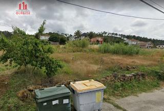 Terreno residencial en As Lagoas. Parcela con bus urbano en velle