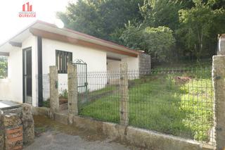 Casa en Celanova. Casa con parcela en a merca.