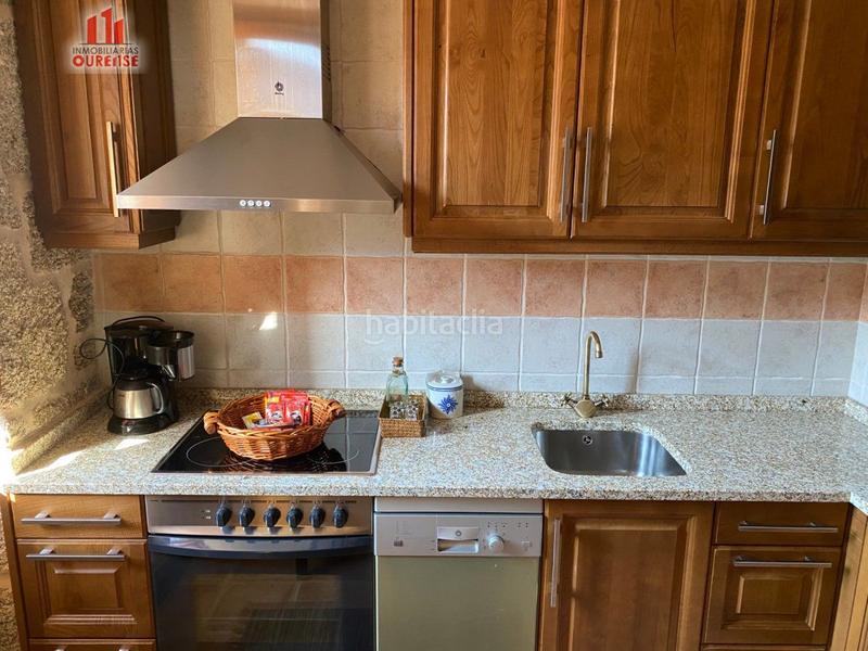 Foto 49c43201-8709-498f-abe8-2fba1e527c49. Haus mit heizung parking in Carballeda de Avia