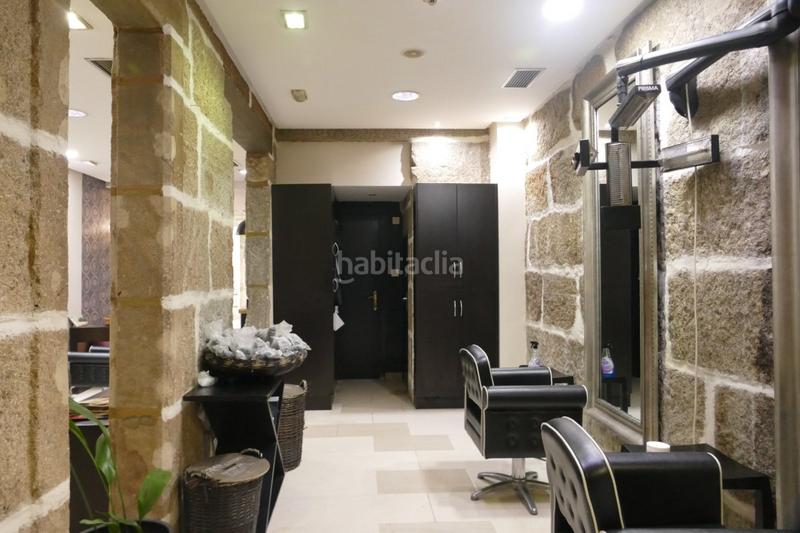 Foto b050ad92-ebb4-4280-bfeb-d1e31619b2de. Local comercial amb calefacció a Casco Viejo Ourense
