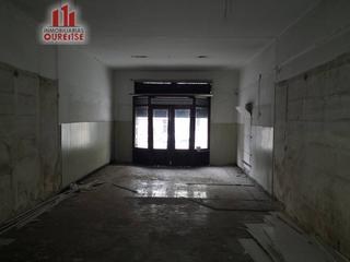 Lloguer Local Comercial a Universidad. Local comercial en la zona de las lagunas.