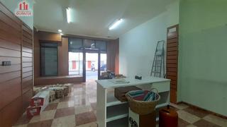 Lloguer Local Comercial a Mariñamansa. Pequeño local comercial en mariñamansa, próximo al centro de sal