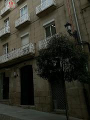 Lloguer Local Comercial a Casco Viejo. Local acondicionado en el centro de la ciudad, cerca del paseo.