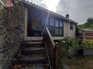 Casa in Pereiro de Aguiar (O). Casa para reformar con pequeña parcela y patio  cerca de la loño