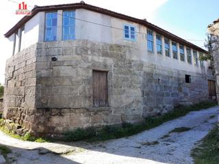 Casa a Amoeiro. Se vende casa para reformar en la zona de amoeiro