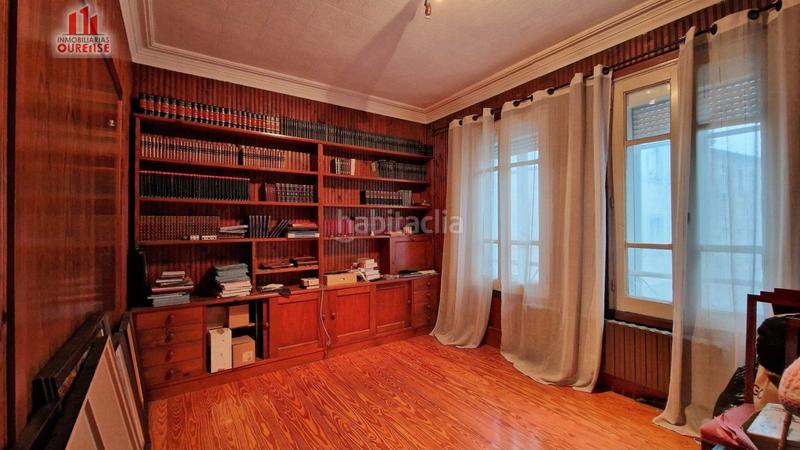 Foto d06239e5-5620-4ac2-b153-bbae7ca8c342. Casa  en el casco urbano en A Carballeira Ourense