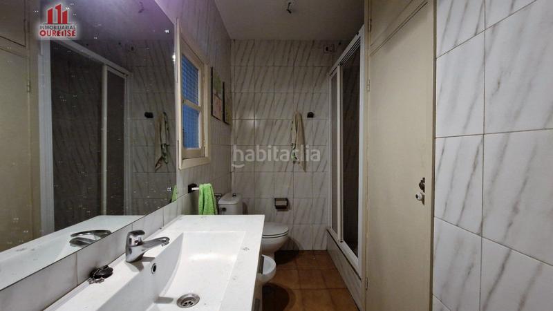 Foto f76bdc0e-2b60-4aa2-8d96-27d02436f57b. Casa  en el casco urbano en A Carballeira Ourense