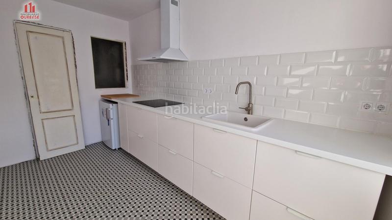 Foto a08fc4ca-2908-45a9-b2ac-10f45c6cba2e. Edifici a A Carballeira Ourense