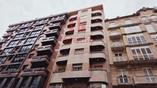 Lloguer Pis a Centro. Luminoso apartamento amueblado en el centro de la ciudad. dispon