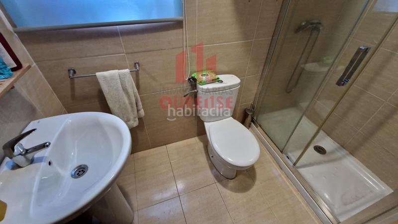 Foto 63cda452-f66b-4fb5-956c-1e5ca0bc5fde. Casa  con gran parcela en alongos ourense en Toén