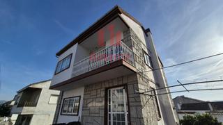 Casa a A Carballeira. Chalet con privilegiadas vistas en el casco urbano de ourense