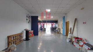 Lloguer Local Comercial a Barbadás. Amplio local acondicionado en el centro de a valenzá