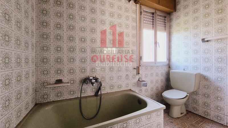 Foto 5886044f-8c49-4f28-b6fe-610acd3aa427. Edificio in Posío Ourense