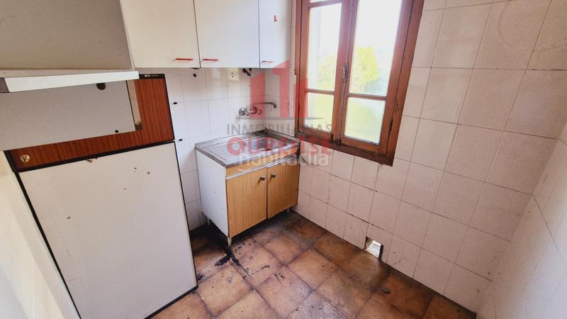 Foto ecfe350a-4b9c-4131-8396-eb0e9e252ca8. Edificio in Posío Ourense