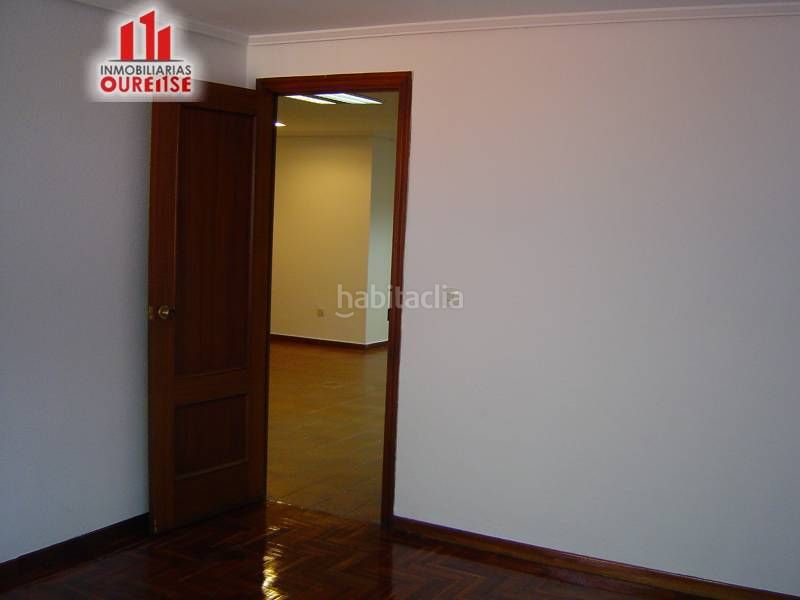 Foto a9ba64c5-00e5-4a99-88b4-95828cfcaada. Miete büro mit heizung in Centro Ourense