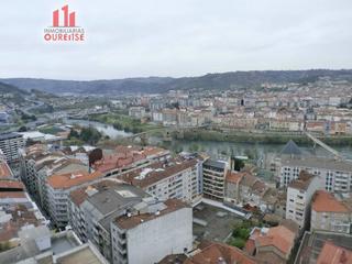 Pis a Centro. Impresionante vivienda con vistas en el centro de ourense