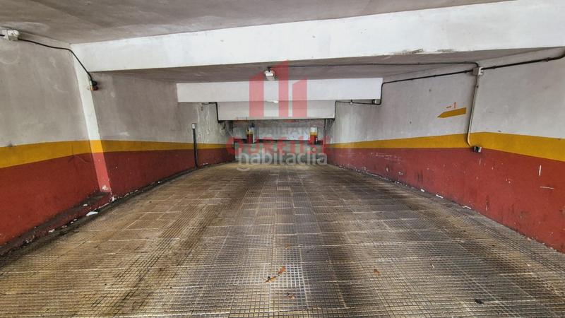 Foto d7130ff2-91cb-4b41-a83c-cb8e02889b56. Car parking in Centro Ourense