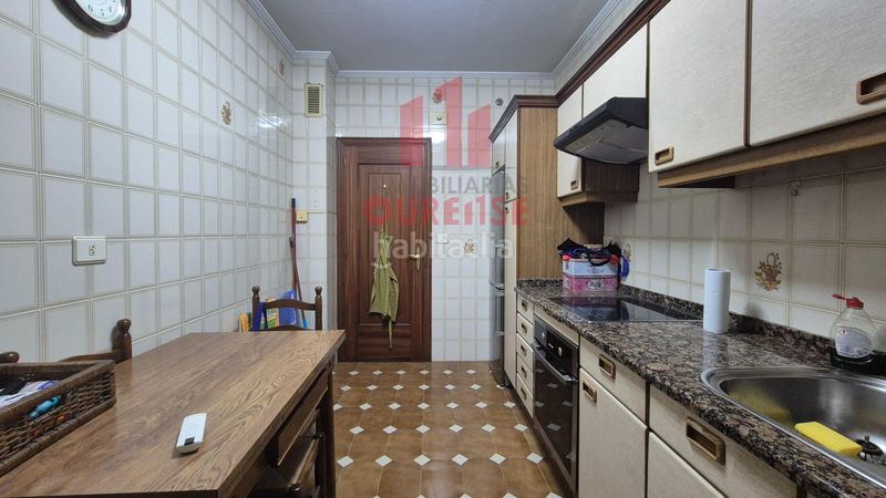 Foto 17cad12a-7a8a-4ac5-bfe4-7904557293df. Lloguer pis amb calefacció a Couto Ourense