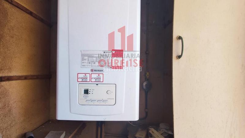 Foto 0d44a909-b3a0-490d-a093-b6e3f02325ee. Alquiler piso especial empresas amplio piso totalmente exterior en el veintiuno. en Ourense