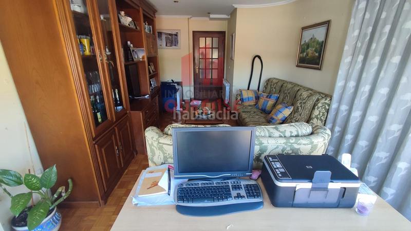 Foto c02ce251-f7ff-4712-9993-c3f03b992b02. Rent flat with heating in San Rosendo Ourense