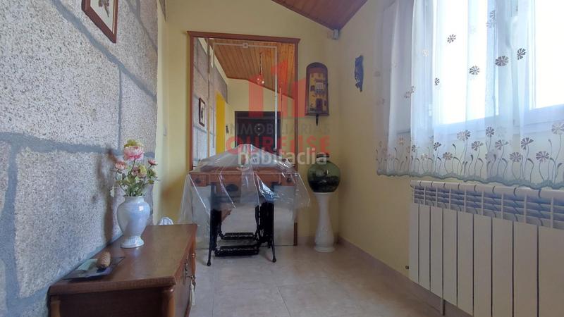 Foto 48156005-02e4-4a6b-968e-2be1ecb68fec. Casa oportunidad! conjunto de dos casas pareadas con parcela trasera en Ribadavia