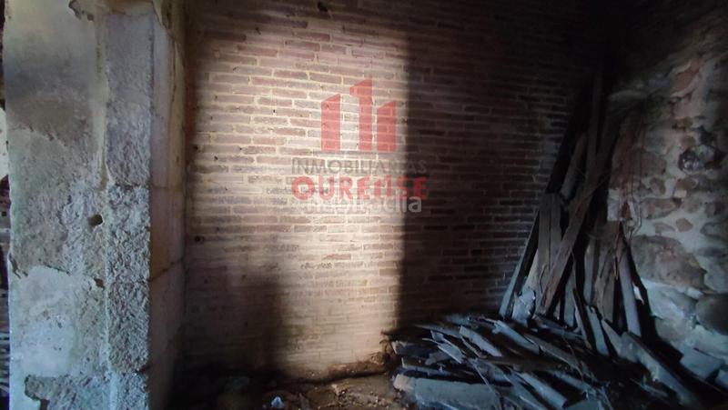 Foto 7614a591-cb0b-4e72-aa4e-f23f4a89e69f. Casa oportunidad! conjunto de dos casas pareadas con parcela trasera en Ribadavia