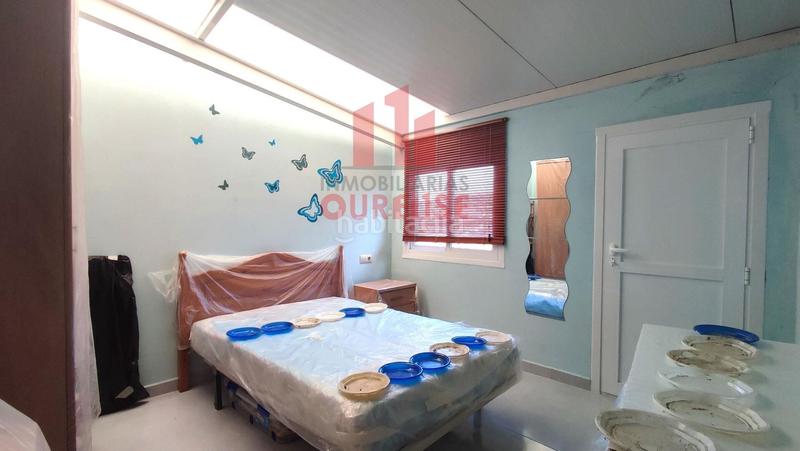 Foto 77f7b1cf-7067-47b5-b070-b05b8b62e5d6. Casa oportunidad! conjunto de dos casas pareadas con parcela trasera en Ribadavia