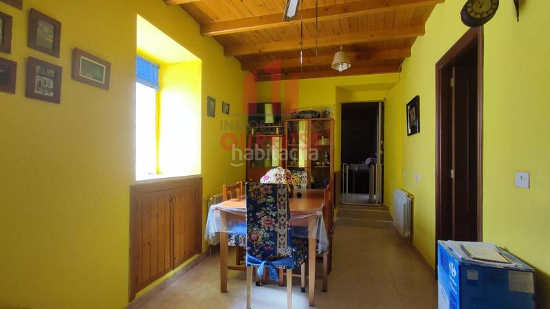 Foto 94f8bde5-b5bc-4adb-88a1-87891e022a5a. Casa oportunidad! conjunto de dos casas pareadas con parcela trasera en Ribadavia