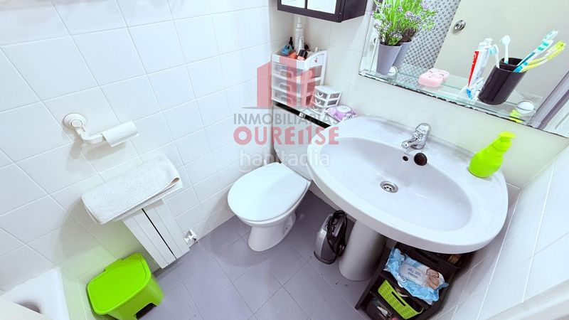 Foto 8c6e8893-45b5-47fa-a4d4-0b16de8b6392. Edificio  compuesto por cuatro viviendas con trasteros y terraza en Mariñamansa. en Ourense