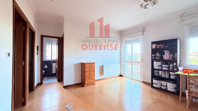 Foto 959d295c-dfca-4de3-9eb3-e98f3ef94b60. Edificio  compuesto por cuatro viviendas con trasteros y terraza en Mariñamansa. en Ourense