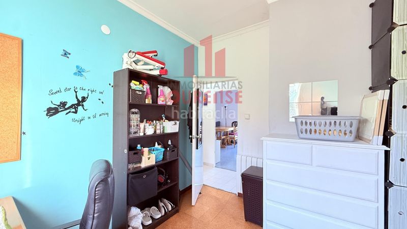 Foto b37f4b16-812b-4125-8278-2784768a92be. Edificio  compuesto por cuatro viviendas con trasteros y terraza en Mariñamansa. en Ourense