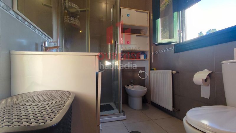 Foto b2de0709-3416-408e-9d60-5d6fe94d7fe2. Casa amb aparcament a Ventiun Ourense