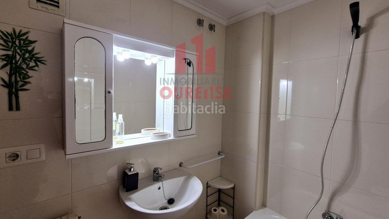 Foto cfa96e5b-1587-4833-bc72-a5a381976b6c. Lloguer pis amb calefacció aparcament a Ventiun Ourense