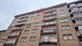 Affitto Appartamento in San Rosendo. Apartamento con terraza en la zona del puente disponible a parti