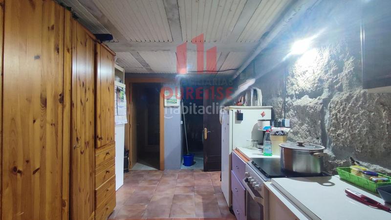 Foto c5f6cc59-22f4-4ef2-8cf8-84b58a975478. Casa con riscaldamento parcheggio in Barrocanes Ourense