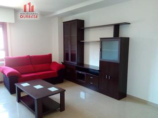Location Appartement à San Cibrao das Viñas. Alquiler de piso amueblado en la zona del piñeiral