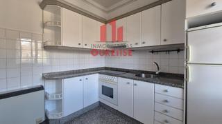 Piso en Couto. Oportunidad conjunto pisobajosótanoparcela cerca de la alameda.