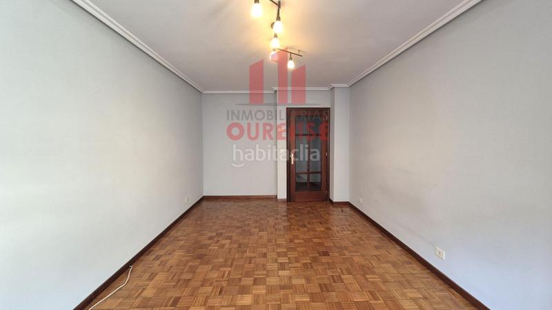 Foto b2bd327c-81a2-46e9-a7ef-ced53c5ad1e3. Lloguer pis amb calefacció aparcament a Couto Ourense