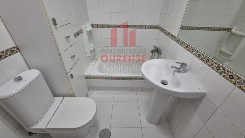 Foto d6ecd098-36f3-4fb9-8435-50c274869283. Lloguer pis amb calefacció aparcament a Couto Ourense