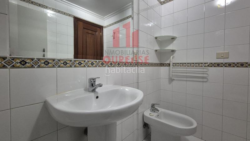 Foto edc2cb5c-d10d-40ee-9cda-4a9167437c00. Lloguer pis amb calefacció aparcament a Couto Ourense