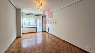 Location Appartement à Couto. Piso sin amueblar próximo a la iglesia de fátima