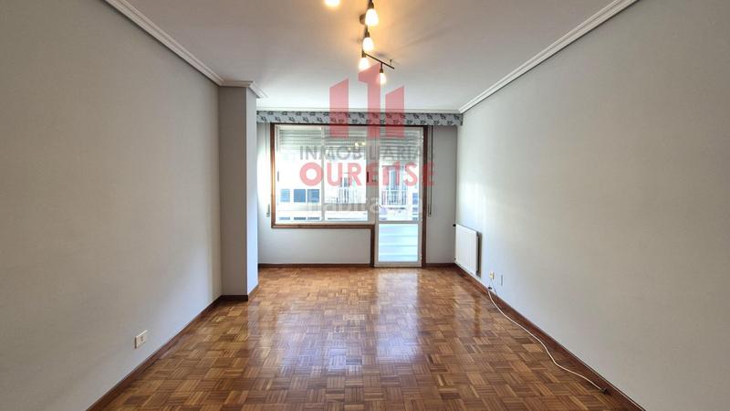 Foto d48eac82-3a70-4ee8-9614-24c48242f6db. Rent flat with heating parking in Couto Ourense