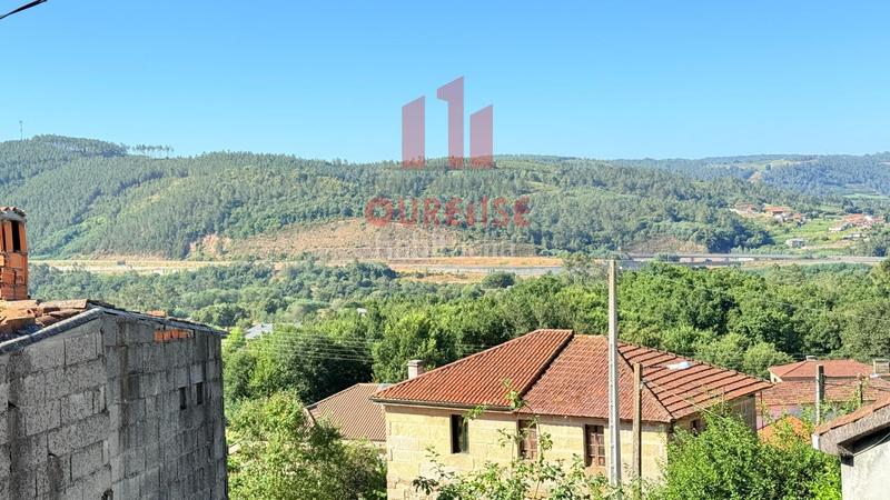 Foto ff881c65-6cfa-4d75-bbe8-ba7c458cf697. Casa in San Rosendo Ourense