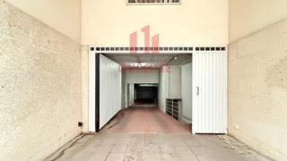 Parking coche en Couto. Venta de dos plazas de garaje cerradas en o couto